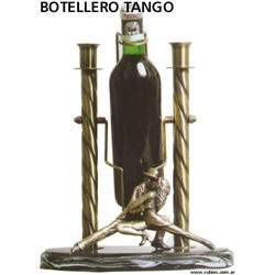 art.:379_   VOLCADOR VINO TANGO TANGO